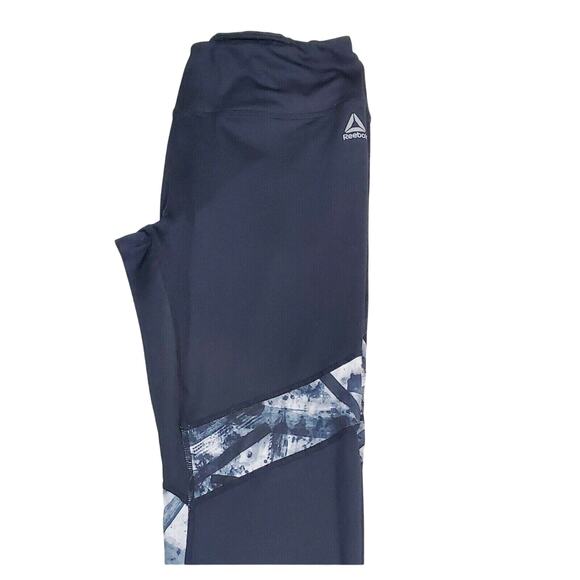 Reebok Leggings Medium Womans Black Capri Athletic Wear Stretchy - Picture 3 of 5